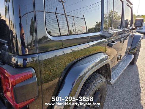 Used 2019 Jeep Wrangler Unlimited Sahara AWD/4WD image 10