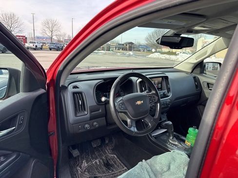 Used 2015 Chevrolet Colorado Z71 image 9