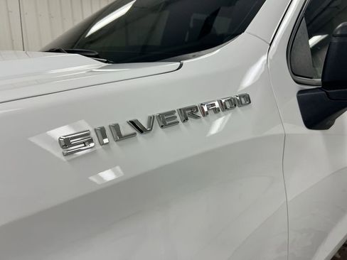 Used 2023 Chevrolet Silverado 1500 Custom image 25