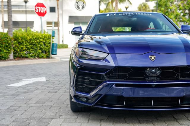 Used 2022 Lamborghini Urus AWD/4WD image 6