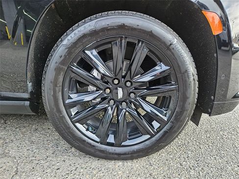 Used 2023 Cadillac Escalade ESV Sport Platinum image 8