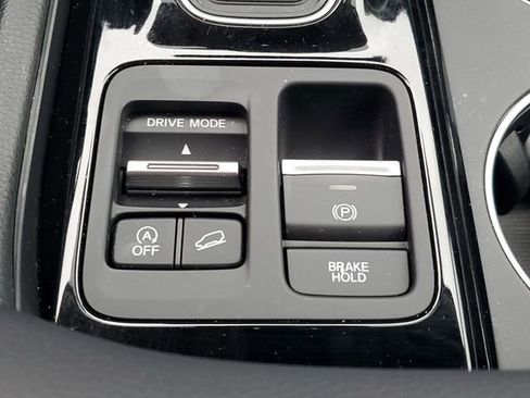 Used 2025 Honda Pilot Touring image 37