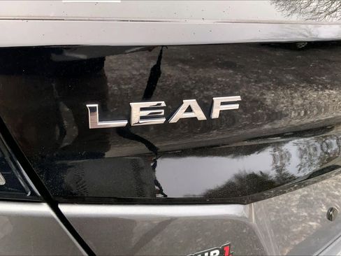 Used 2021 Nissan Leaf SL Plus image 9