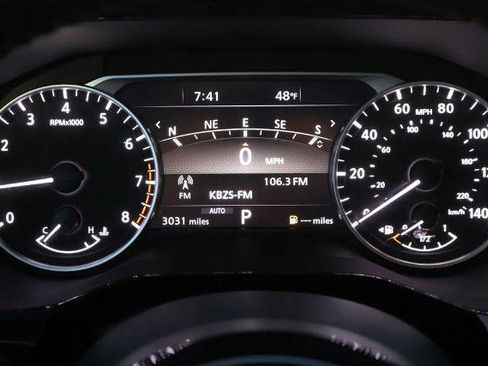 Certified 2025 Nissan Pathfinder SL image 28