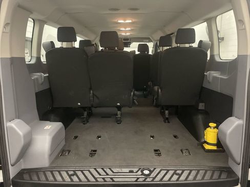 Used 2019 Ford Transit 350 XLT RWD image 15
