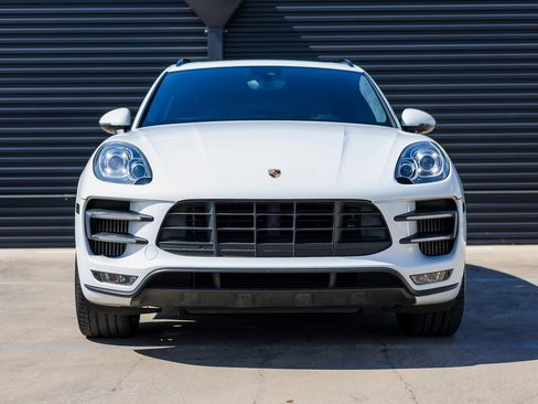 Certified 2018 Porsche Macan Turbo image 10