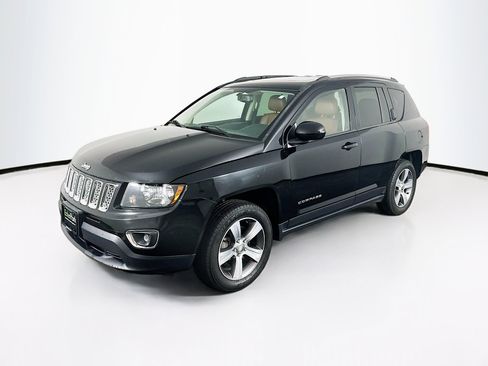 Used 2017 Jeep Compass High Altitude image 3