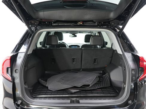 Used 2023 GMC Terrain SLT w/ Infotainment Package II AWD/4WD image 16
