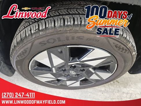 Used 2024 Hyundai Kona SEL FWD image 9