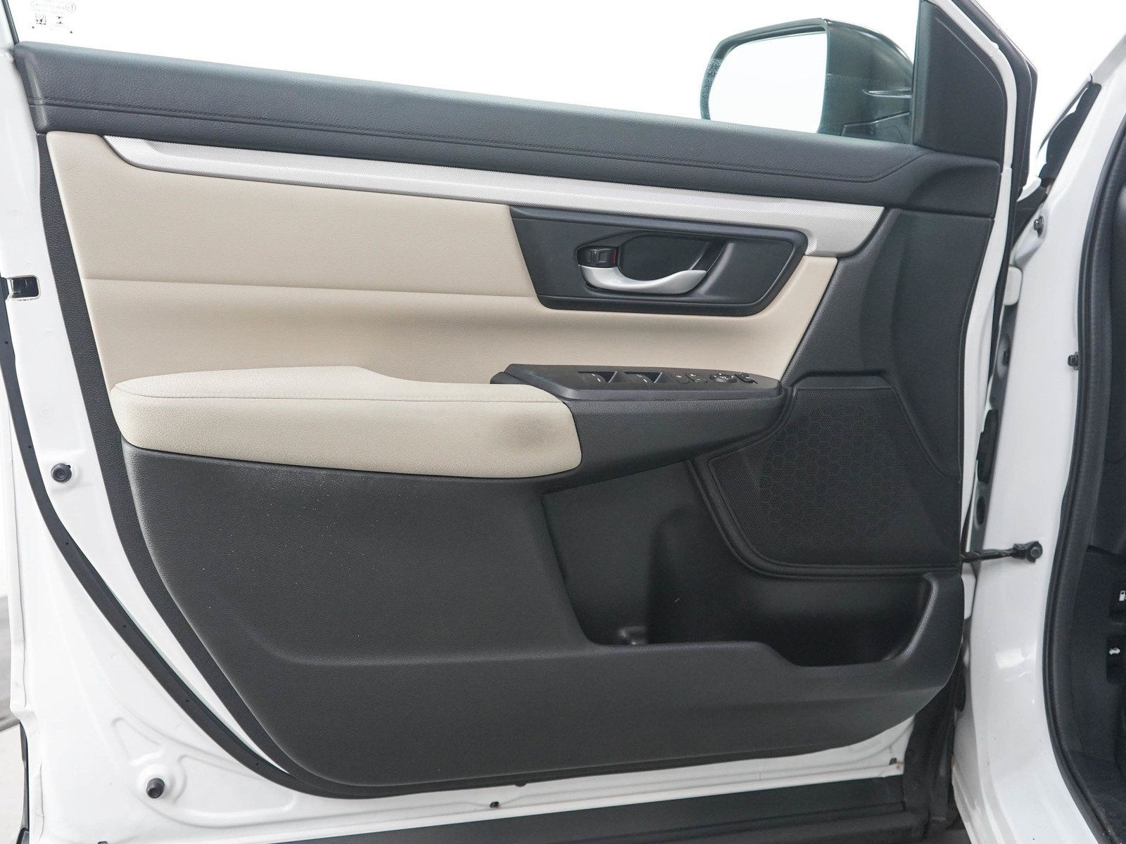 Used 2019 Honda CR-V LX image 18