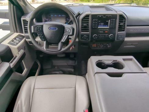 Used 2017 Ford F250 XL w/ Power Equipment Group RWD image 14