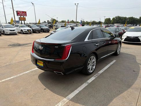 Used 2018 Cadillac XTS Luxury FWD image 5