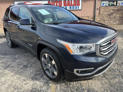 Used 2017 GMC Acadia SLT image 3