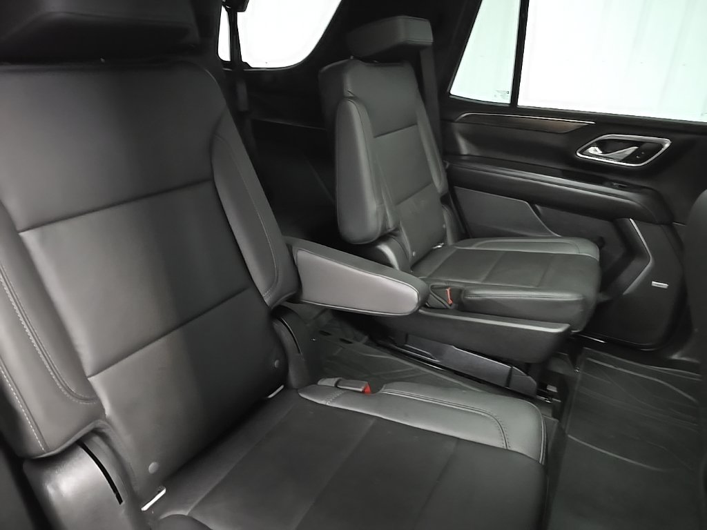 Used 2021 Chevrolet Tahoe Z71 w/ Z71 Signature Package AWD/4WD image 17
