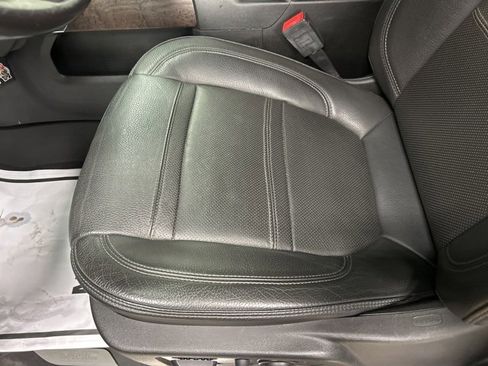 Used 2022 GMC Sierra 3500 Denali w/ Denali Ultimate Package image 11