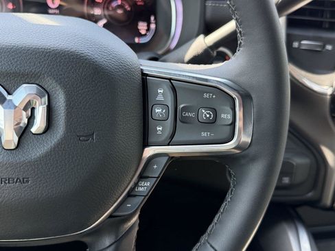 Used 2025 RAM 2500 Laramie AWD/4WD image 22