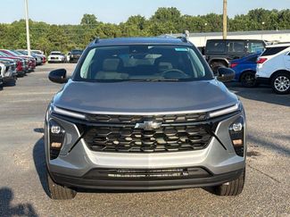 New 2026 Chevrolet Trax LT w/ Driver Confidence Package FWD video 2