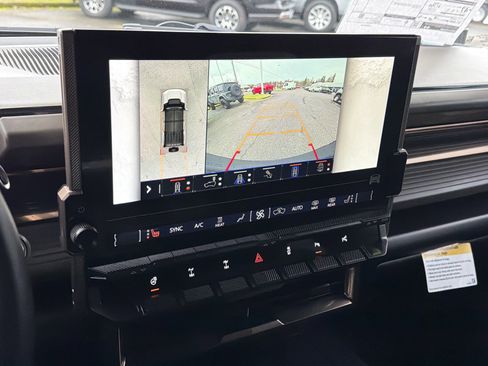 Used 2024 GMC Hummer EV 2X w/ Extreme Off-Road Package image 23