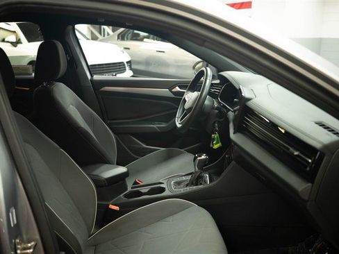 Used 2025 Volkswagen Jetta Sport FWD image 12