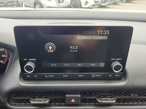 Used 2025 Honda HR-V LX image 28