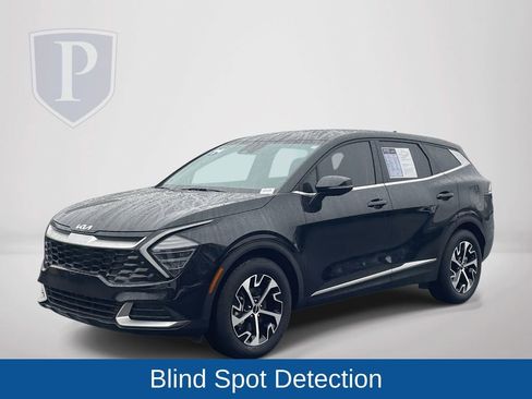 Used 2024 Kia Sportage EX image 4