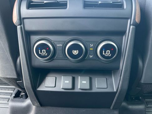 Used 2024 Land Rover Defender 110 X image 14