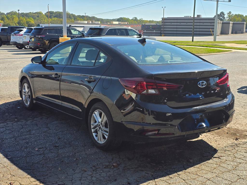 Used 2020 Hyundai Elantra SEL w/ Convenience Package (C2) FWD image 12