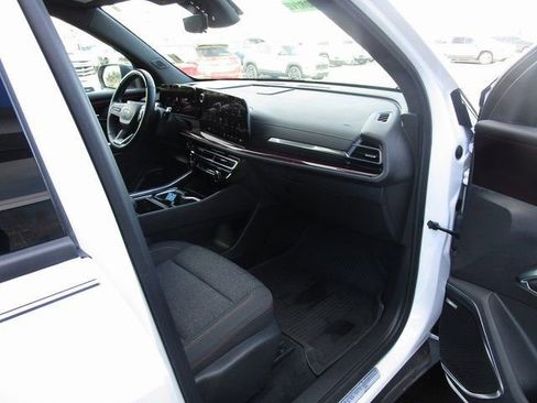 Certified 2024 Chevrolet Traverse Z71 w/ Enhanced Driving Package image 25