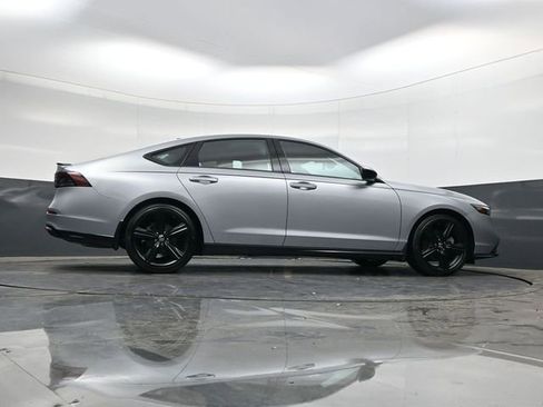 Used 2023 Honda Accord Sport image 36