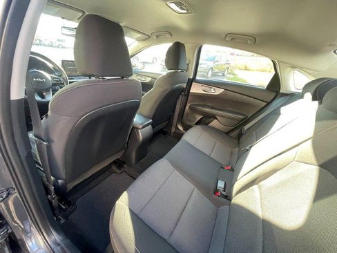 Used 2024 Kia Forte LXS w/ LXS Technology Package image 12