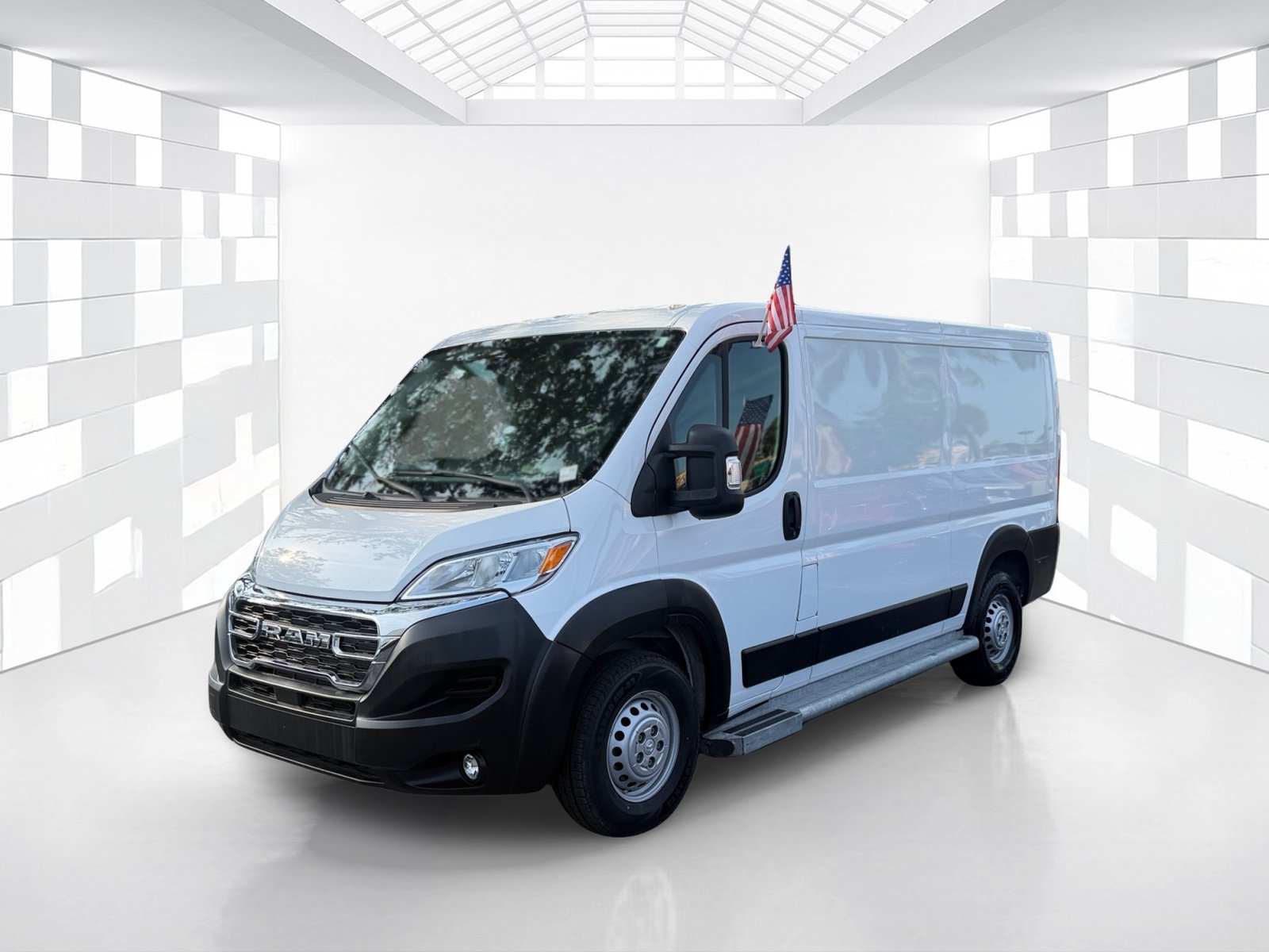 Used 2025 RAM ProMaster 2500 w/ U-Haul Equipment Group FWD image 3