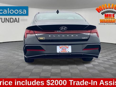 Used 2026 Hyundai Elantra Limited image 7