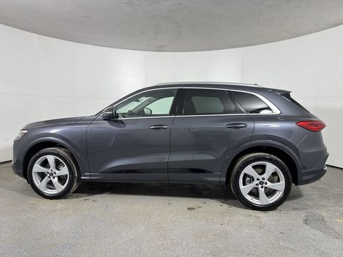 Used 2025 Audi Q5 Premium Plus w/ Premium Plus AWD/4WD image 30