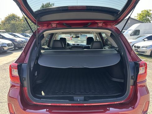 Used 2016 Subaru Outback 3.6R Limited AWD/4WD image 31