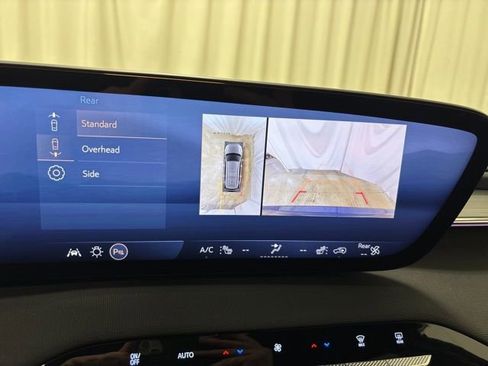 Used 2025 Buick Enclave Preferred image 21