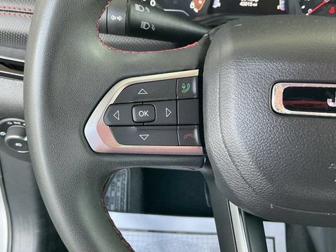 Used 2024 Jeep Compass Trailhawk AWD/4WD image 29
