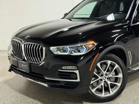 Used 2021 BMW X5 xDrive45e w/ Executive Package AWD/4WD image 3