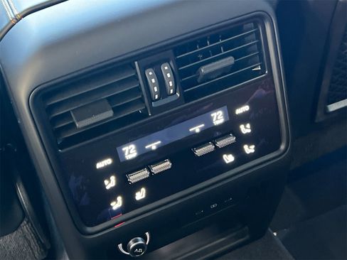 New 2025 Porsche Cayenne Turbo GT image 15