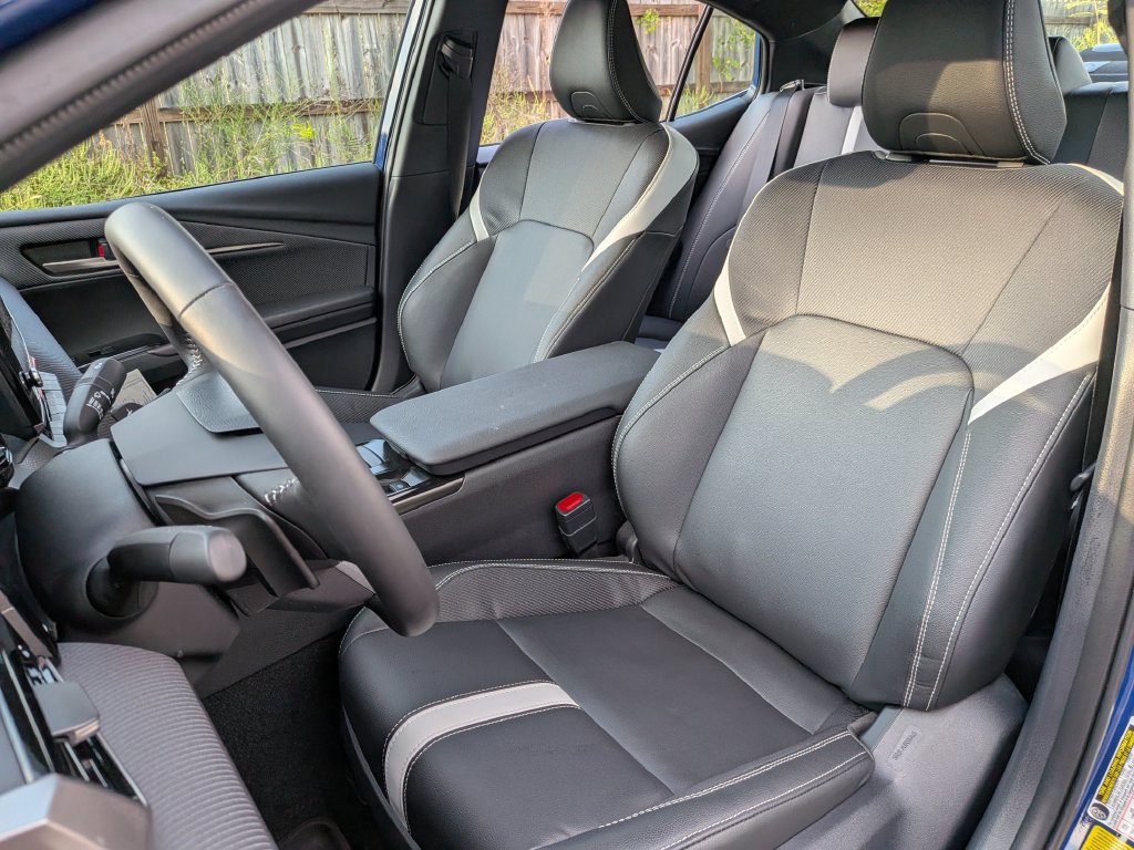 Used 2026 Toyota Camry SE FWD image 13