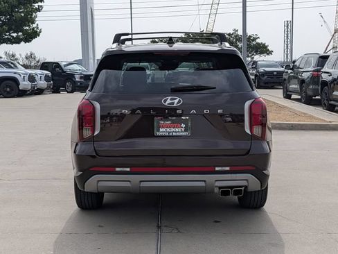 Used 2024 Hyundai Palisade SEL FWD image 6