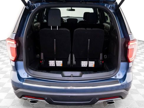 Used 2018 Ford Explorer XLT w/ Equipment Group 201A image 31