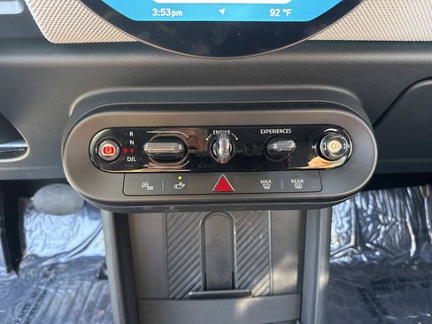 Certified 2025 MINI Cooper S FWD image 29