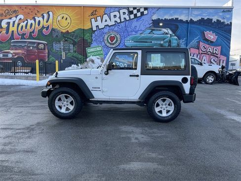 Used 2014 Jeep Wrangler Sport image 2
