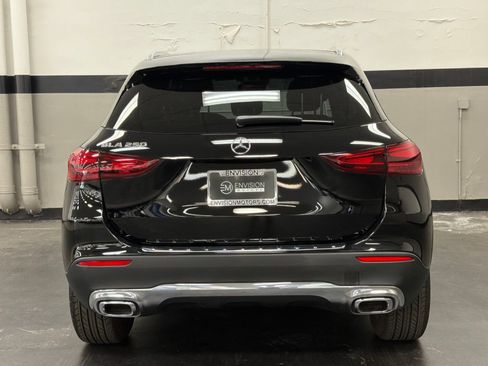 Used 2026 Mercedes-Benz GLA 250 image 11