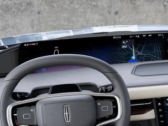 New 2027 Lincoln Navigator Reserve w/ Jet Appearance Package AWD/4WD image 13