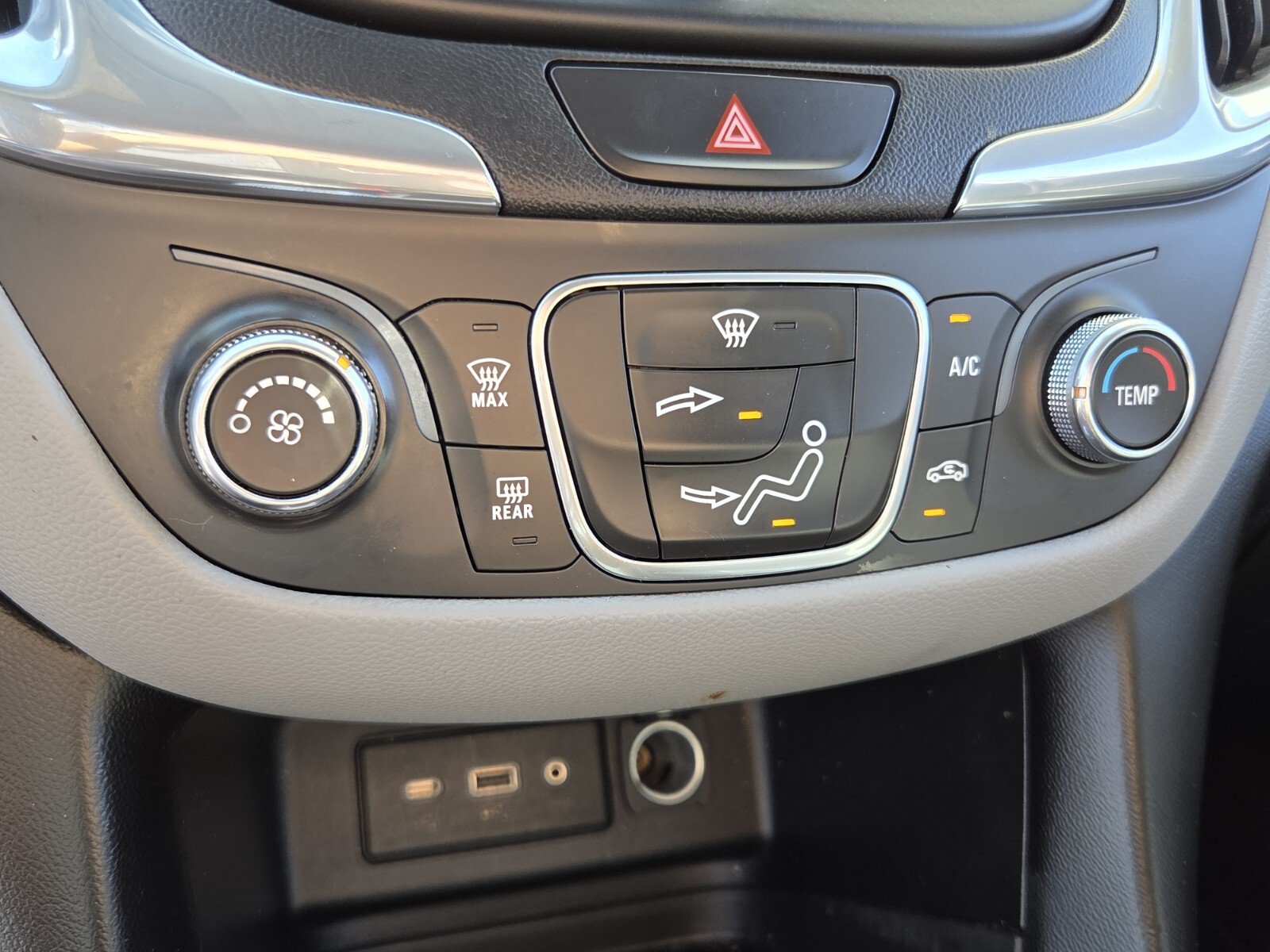 Certified 2020 Chevrolet Equinox LS FWD image 26
