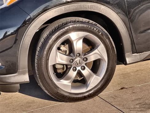 Certified 2019 Honda HR-V LX image 9