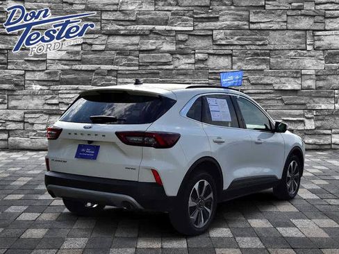 Certified 2023 Ford Escape Platinum AWD/4WD image 3