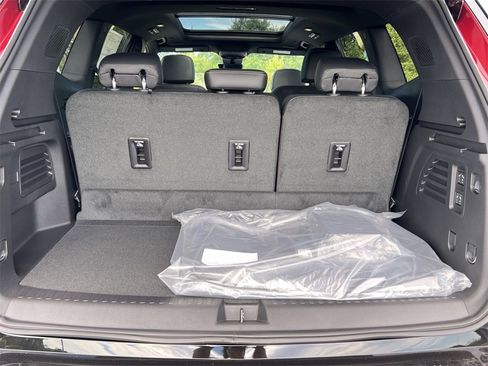 New 2026 Buick Enclave Sport Touring w/ Super Cruise Package image 27