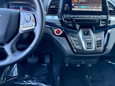 Certified 2024 Honda Odyssey Elite image 28